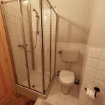 Bed & Breakfast 3*