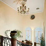 Bed & Breakfast 3*